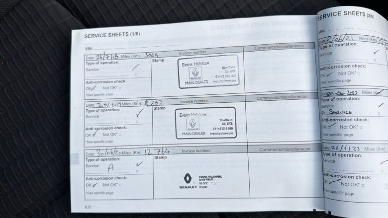 Renault Kadjar 1.6 dCi Signature Nav 5dr 4WD Diesel Hatchback